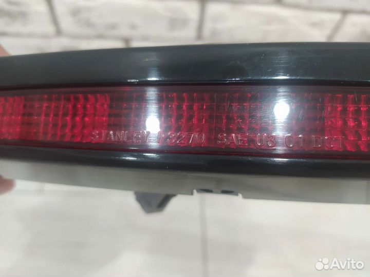 Стоп сигнал (фонарь) крышки багажника infiniti FX