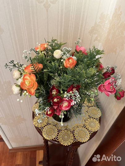 Декоративный букет в вазе