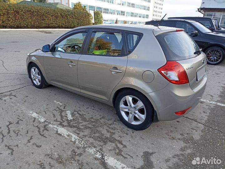Kia Ceed 1.6 AT, 2012, 178 000 км