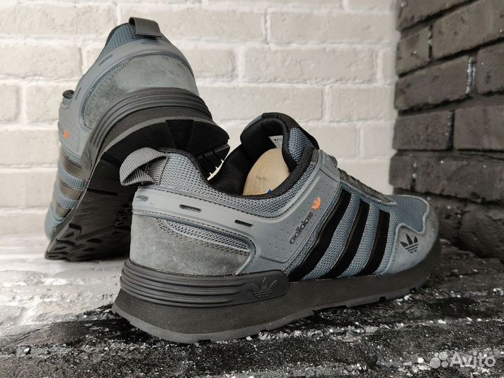 Мужские кроссовки adidas