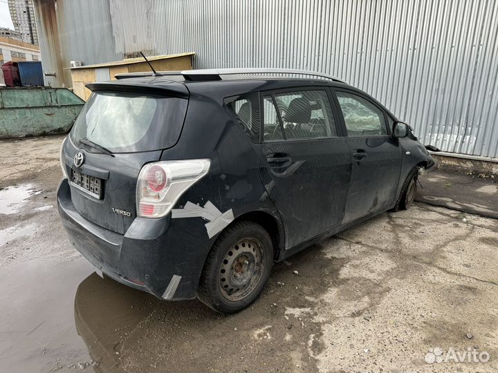 Toyota Verso 1.8 CVT, 2012, битый, 160 000 км