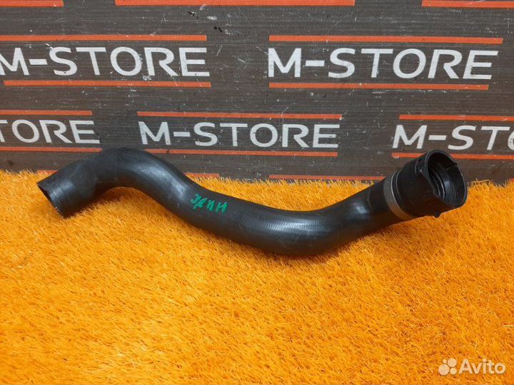 Патрубок системы охлаждения Mercedes-Benz S-Class