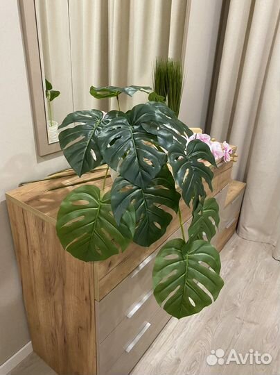 Монстера искусственная свисающая