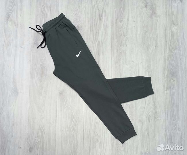 Спортивные костюмы