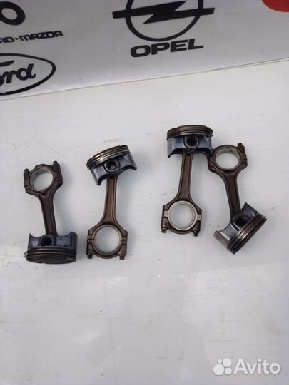 Поршень с шатуном z18xer Opel Astra H