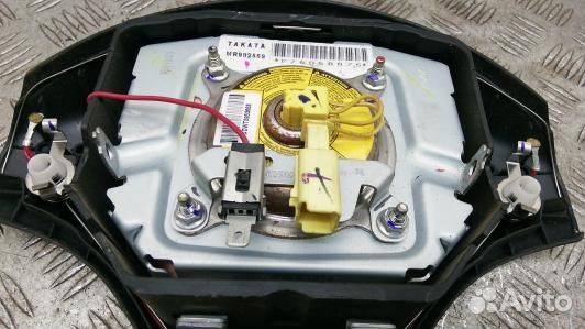 Подушка безопасности водителя mitsubishi L200 K4T