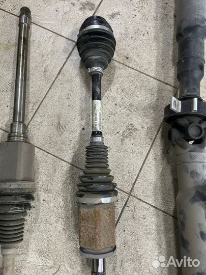 Привод передний правый Bmw 750Li F02 N63TU 2012