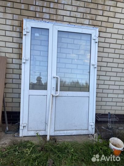 Дверь пластиковая