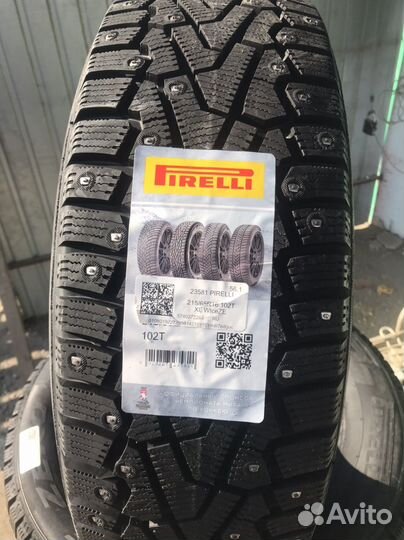 Pirelli Ice Zero 215/65 R16