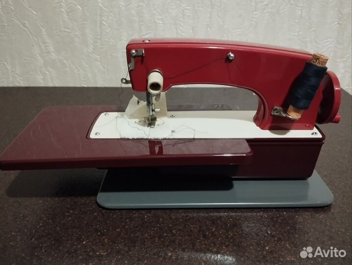 Швейная детская машинка СССР