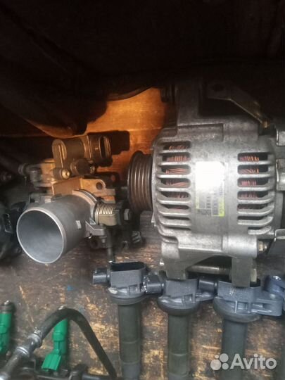 Продам навесное двигателя Тойота 1NZ