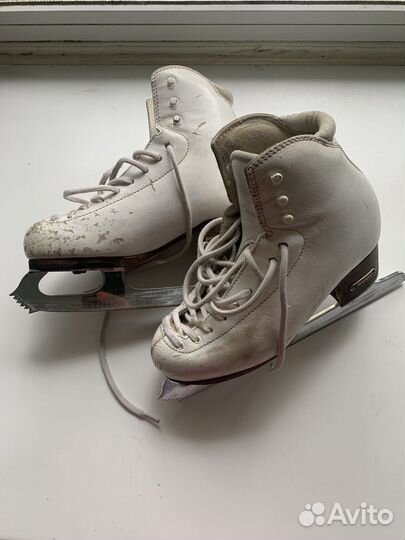 Фигурные коньки risport 225