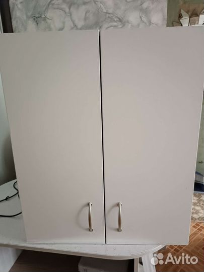 Шкафчик навесной