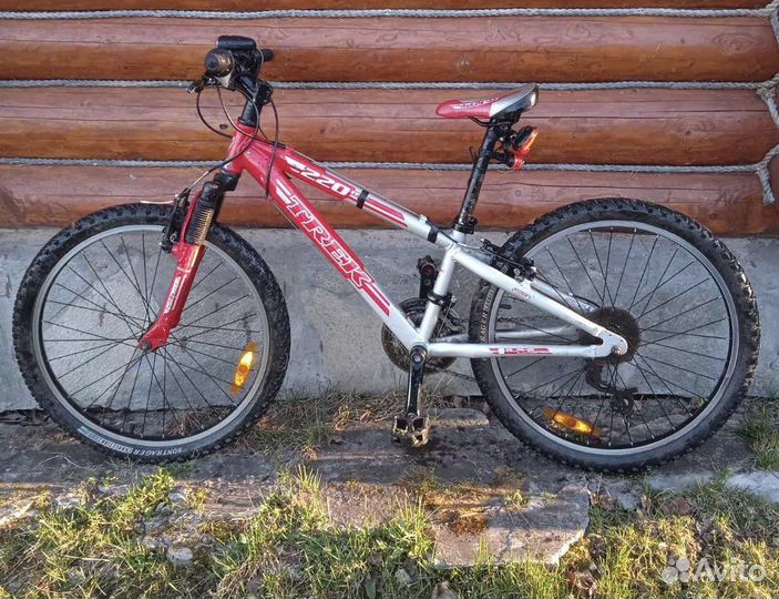 Велосипед (MTB) горный trek MT 220