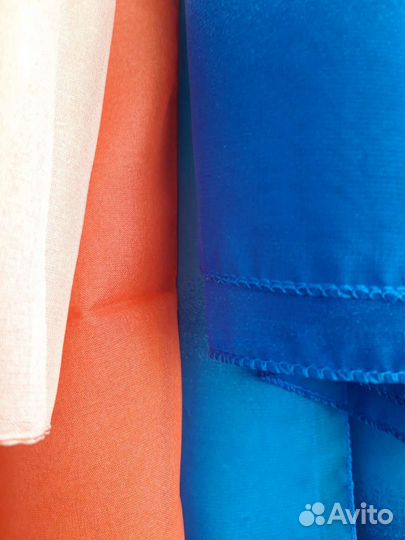 4 Парео разных цветов