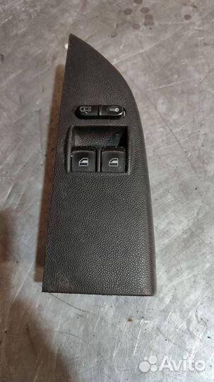 Блок управления стеклоподъемниками передней левой