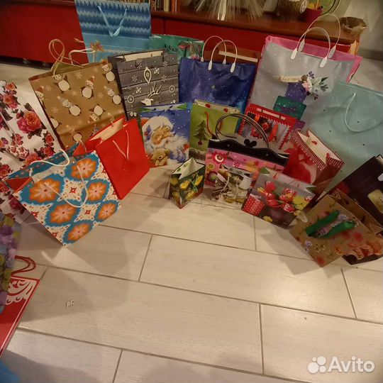 Пакеты подарочные упаковочные