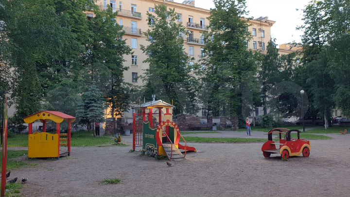 Комната 23 м² в 4-к., 7/7 эт.