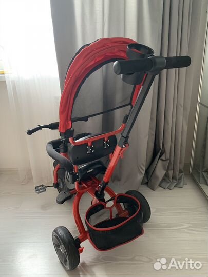 Трехколесный велосипед с ручкой