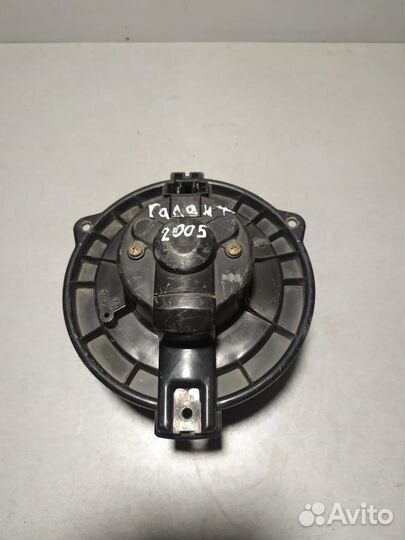 Мотор отопителя Mitsubishi Galant