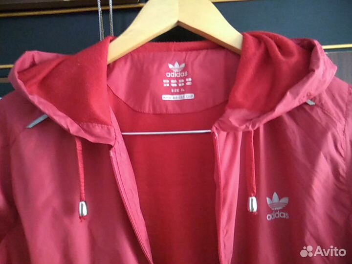 Продам спортивную кофту