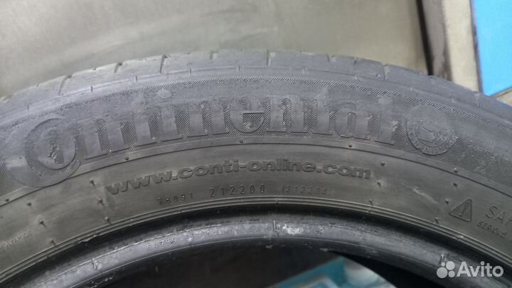 Continental ContiPremiumContact 2 215/55 R17 94V