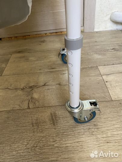 Стул-туалет для пожилых и инвалидов на колесиках