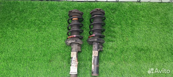 Стойка амортизатора переднего (в сборе) Audi A3 (8P) II рестайлинг (2004–2008)