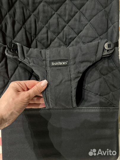 Шезлонг babybjorn с игрушкой оригинал