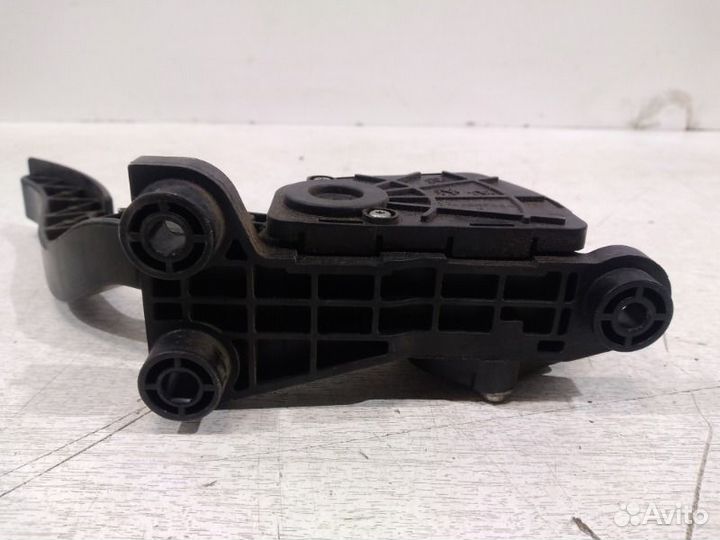 Педаль газа Hyundai Solaris 2 2010-2017