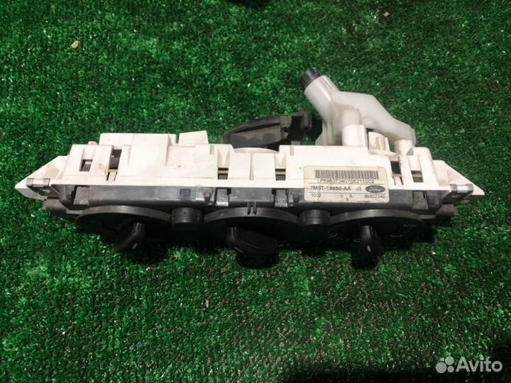 Блок управления отопителем Ford Kuga Focus 2 C-Max