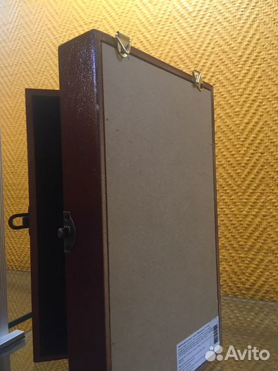 Ключница настенная