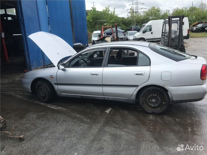 Разбор на запчасти Mitsubishi Carisma