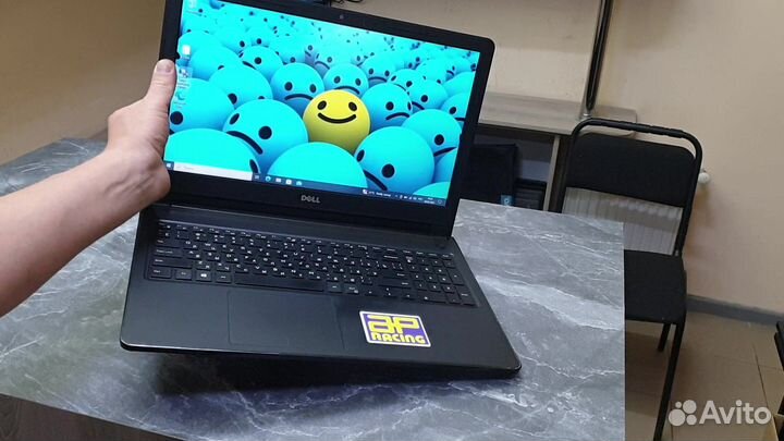 Ноутбук Dell (оперативки 8 Гб, ссд 240 Гб, i3 )