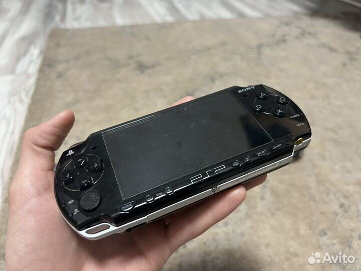 Игровая приставка Sony Psp 2008 прошитая
