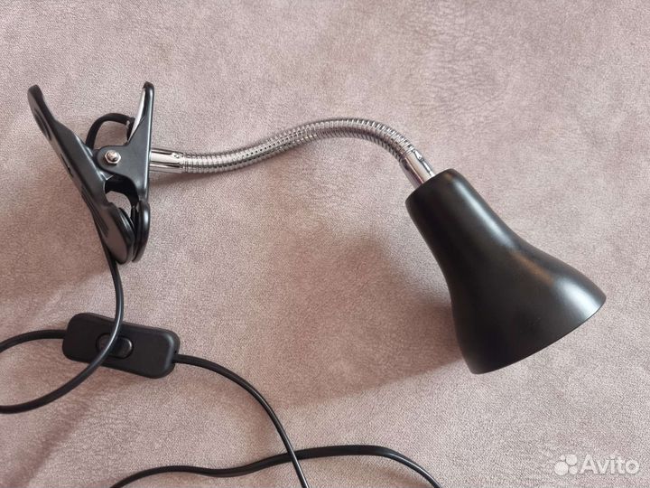 Настольная лампа (светильник)на прищепке