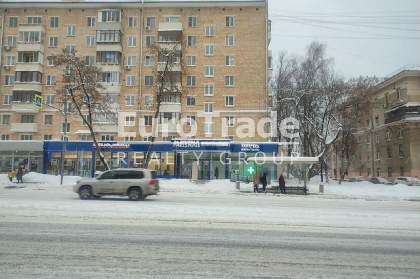 Продам торговое помещение, 324 м²