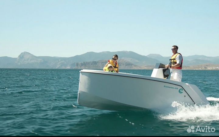 Катер Ecomarine