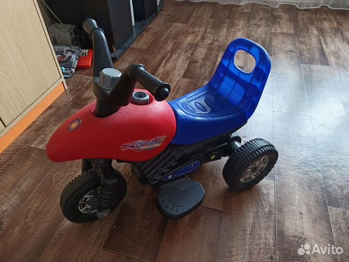 Квадроцикл (мотоцикл) детский электрический бу
