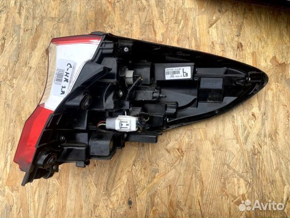 Toyota C-HR фонарь задний левый дорестайлинг