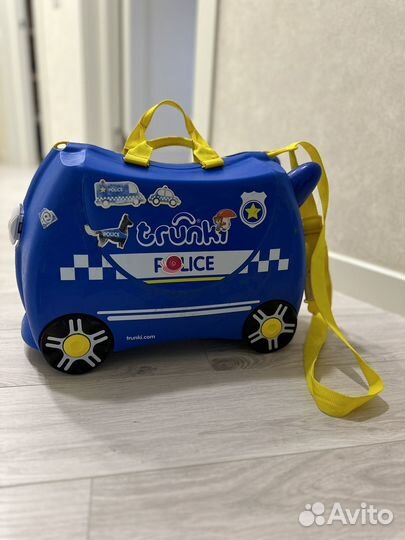 Чемодан на колесах Trunki