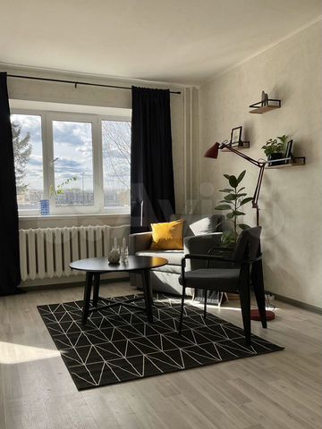 2-к. квартира, 44 м², 1/4 эт.