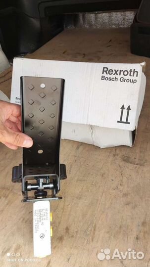 Блок клапанов (педаль) 2th6rc06-1X/M02