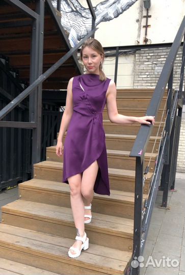 Платье атласное