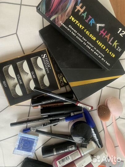 Тени помада тушь кисти румяна карандаш