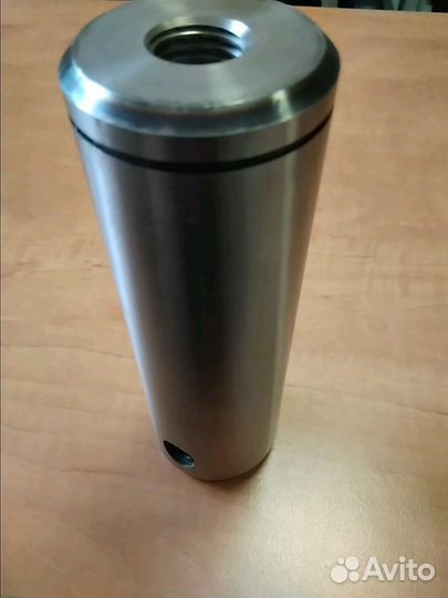 Палец штока на JCB 811/90198