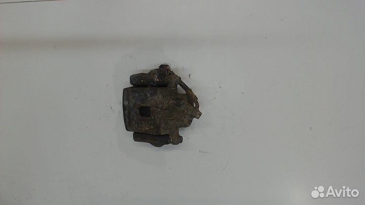 Суппорт Toyota RAV 4, 2001