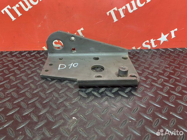 Кронштейн двигателя Daf XF105