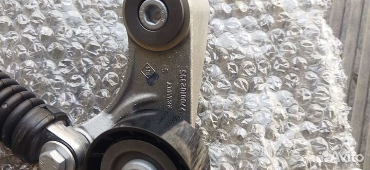 Кронштейн генератора