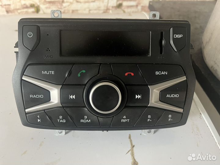 Штатный магнитофон vesta